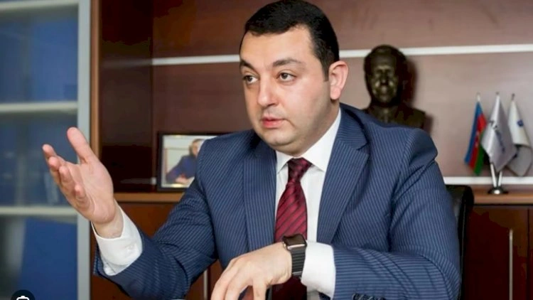 Notarius məhkəmə zalında həbs olundu