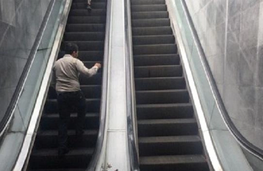 Keçidlərdə eskalator və liftlər yenilənir