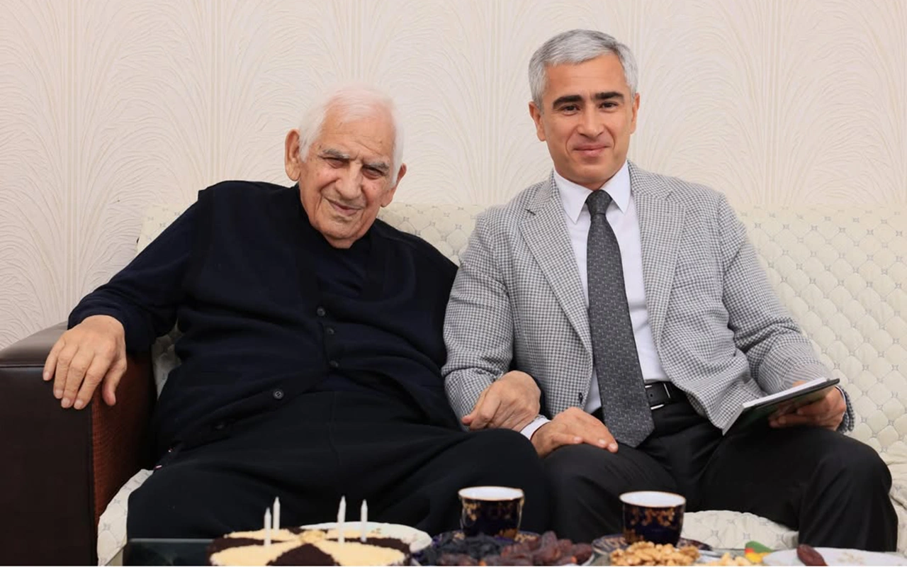 Anar Ələkbərov 95 yaşlı Nəriman Həsənzadəni ziyarət etdi- Fotolar