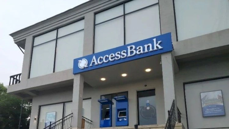 “AccessBank” manat əmanətləri üzrə faizləri endirdi