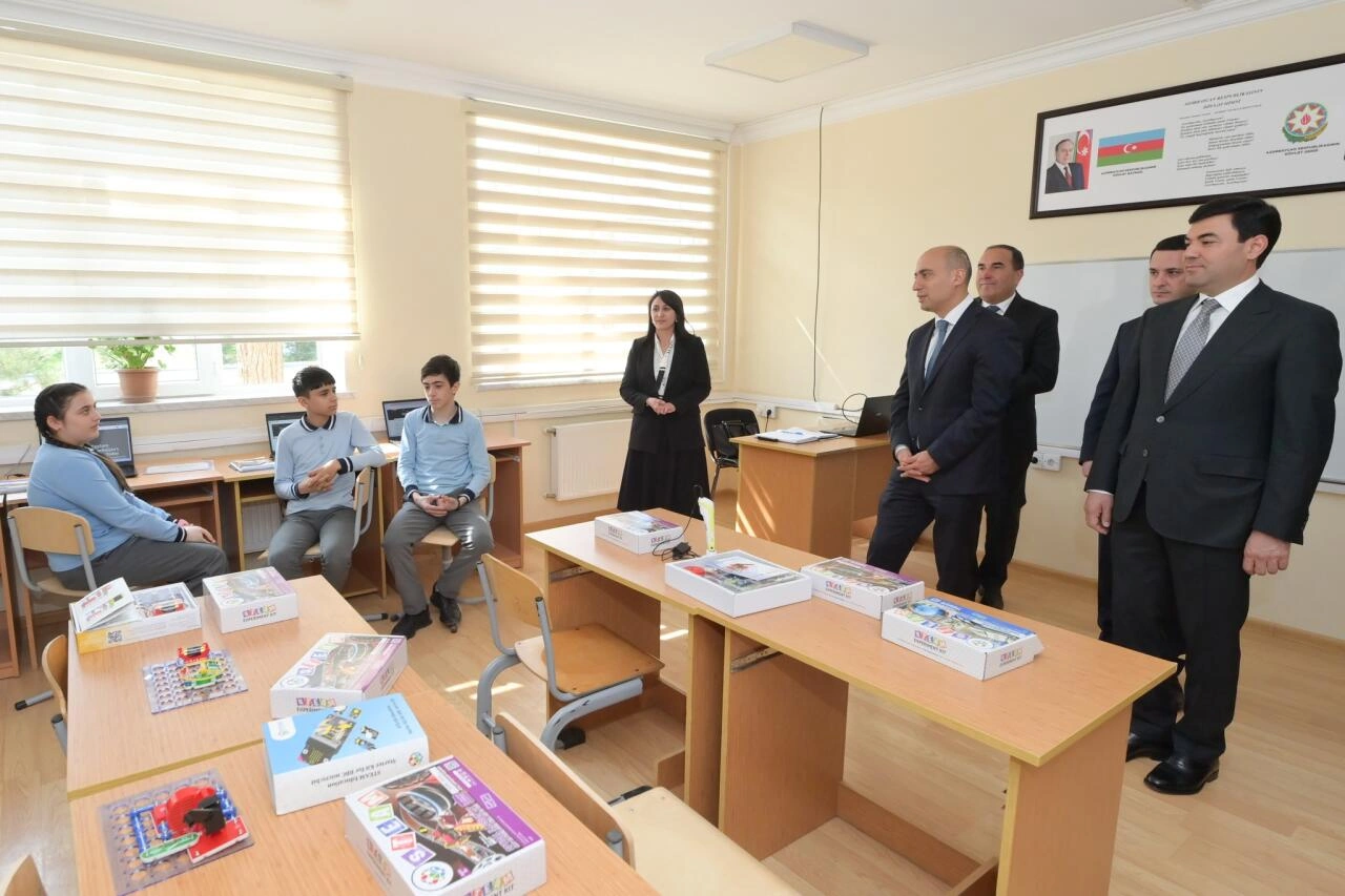 Emin Əmrullayev Xaçmazda tədris prosesi ilə tanış olub - FOTO
