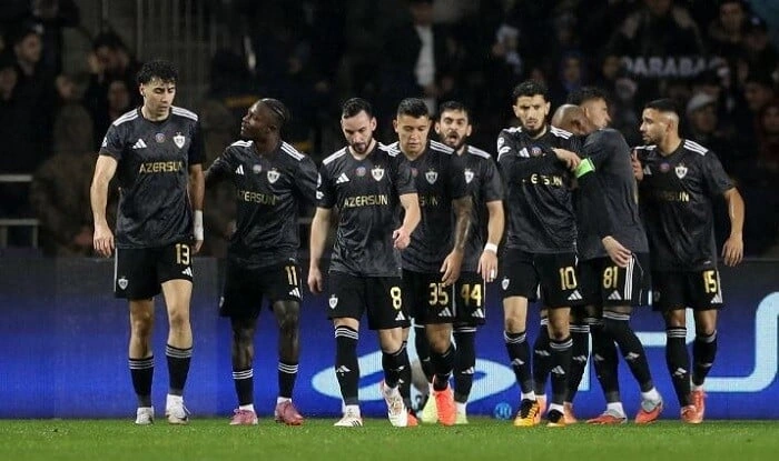 Əfsanəvi futbolçu “Qarabağ”ı sərt tənqid etdi