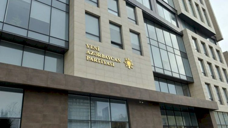 YAP-da iclas: Ramiz Mehdiyev barədə qərar verildi