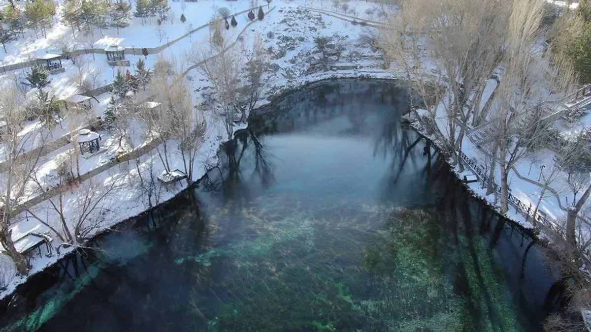 - 30 dərəcədə belə donmayan möcüzəli yer - FOTOLAR