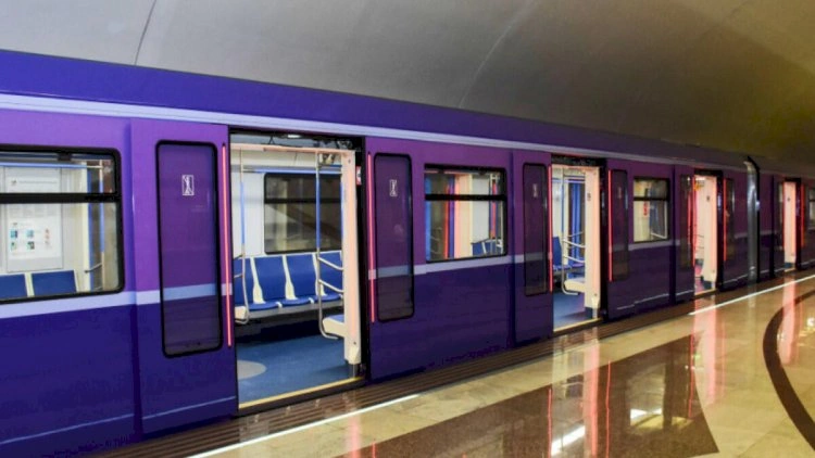 Gecə metroda nə baş verib? -   VİDEO