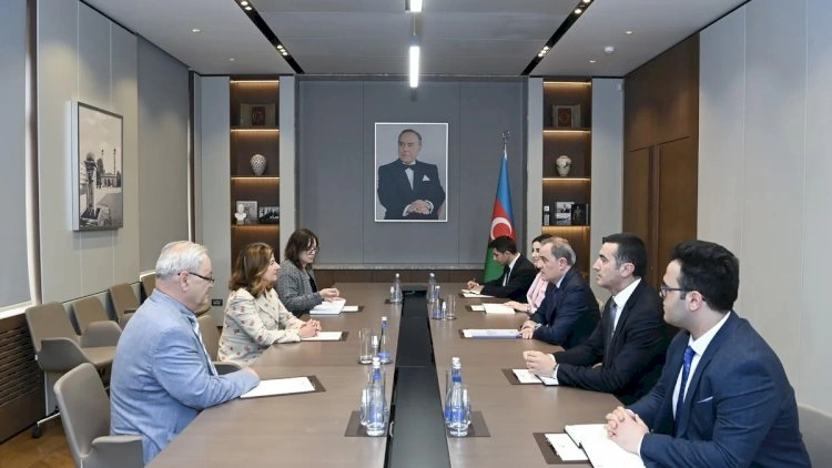 Ceyhun Bayramov Katrin Bomberger ilə görüşdü