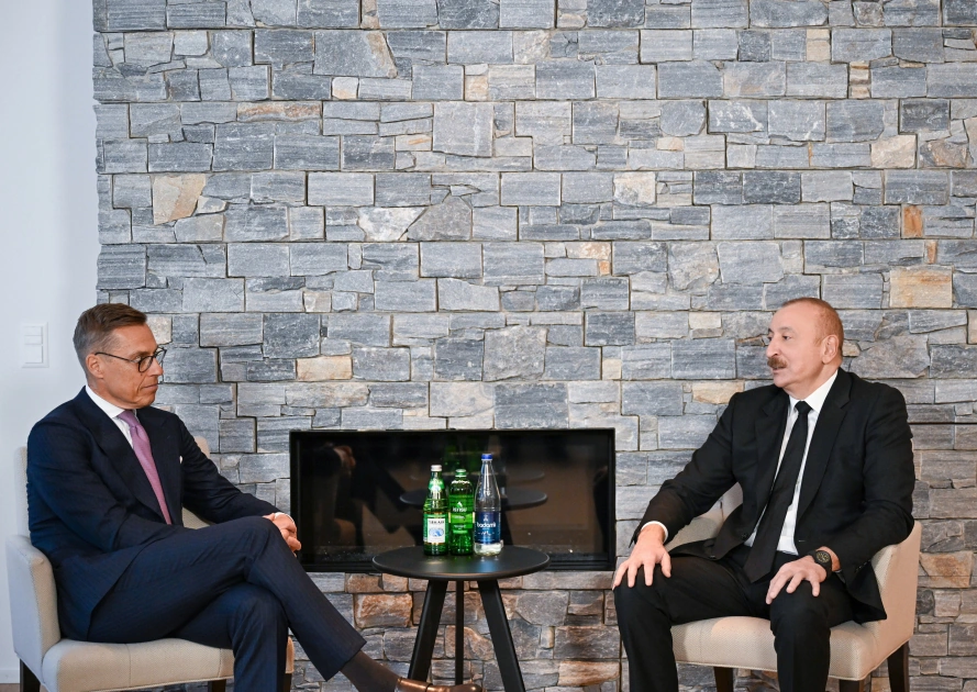İlham Əliyev Davosda Finlandiya Prezidenti ilə görüşdü – FOTO