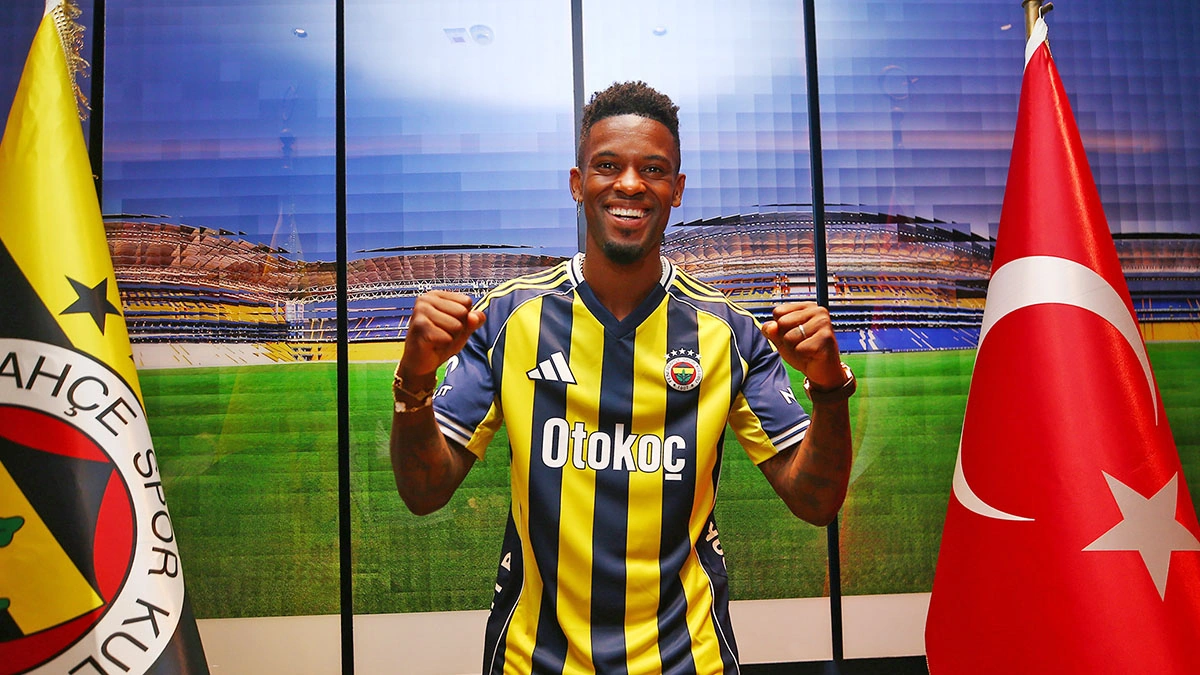 “Fənərbaxça”nın futbolçusu bir müddət yaşıl meydandan uzaq qalacaq